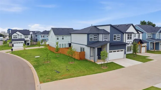 Photo 3 — 2616 Crescent Avenue, Oklahoma City, OK 73120