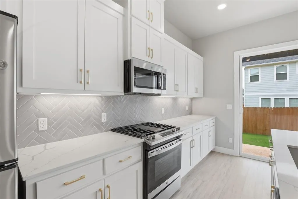 Photo 8 — 2616 Crescent Avenue, Oklahoma City, OK 73120