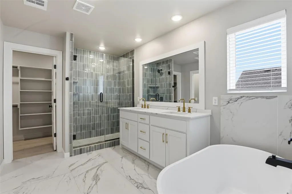 Photo 16 — 2616 Crescent Avenue, Oklahoma City, OK 73120