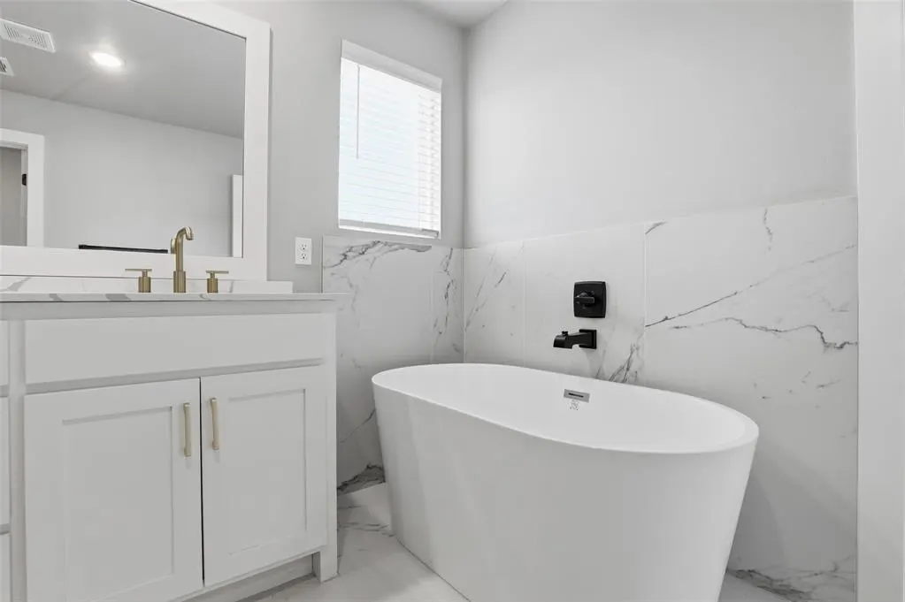 Photo 17 — 2616 Crescent Avenue, Oklahoma City, OK 73120