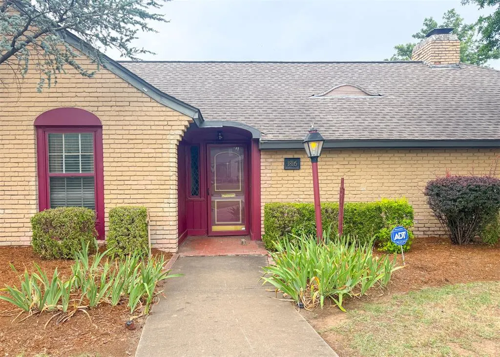 Photo 14 — 1816 Huntington Avenue, Nichols Hills, OK 73116