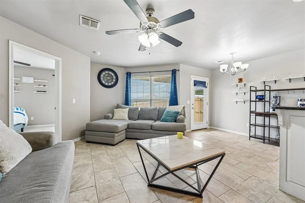 Photo 6 — 1603 SW 20th Street, Moore, OK 73170