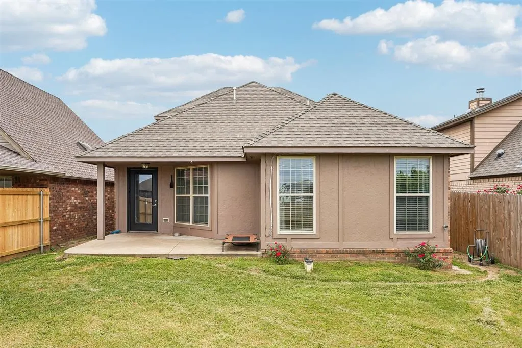 Photo 28 — 1603 SW 20th Street, Moore, OK 73170