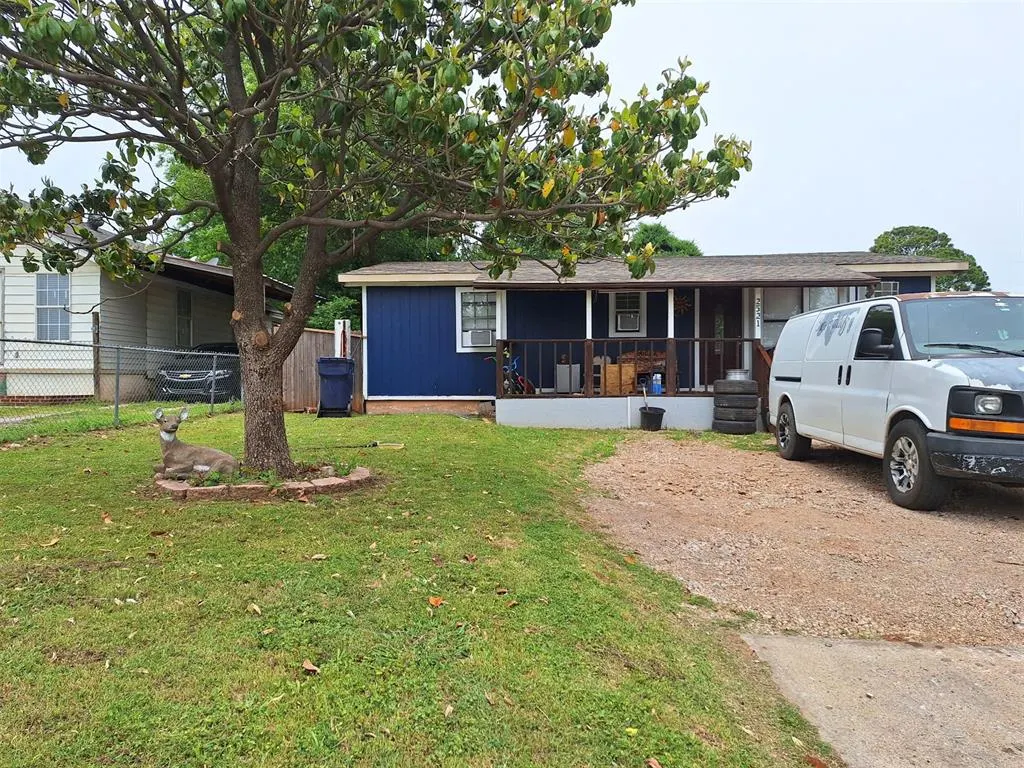 Front exterior — 2521 SW 28th Street, Oklahoma City, OK 73108