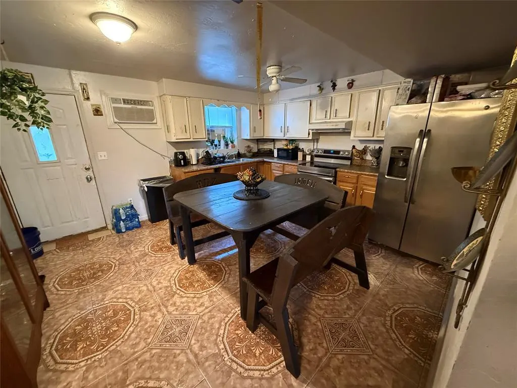 Photo 9 — 2521 SW 28th Street, Oklahoma City, OK 73108
