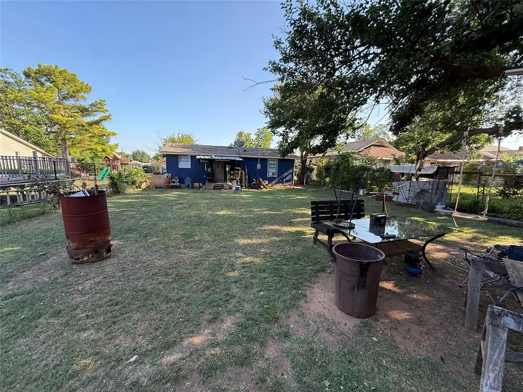 Photo 15 — 2521 SW 28th Street, Oklahoma City, OK 73108