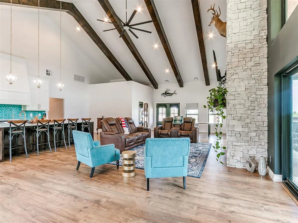 Photo 9 — 641 Highland Hills Drive, Edmond, OK 73034