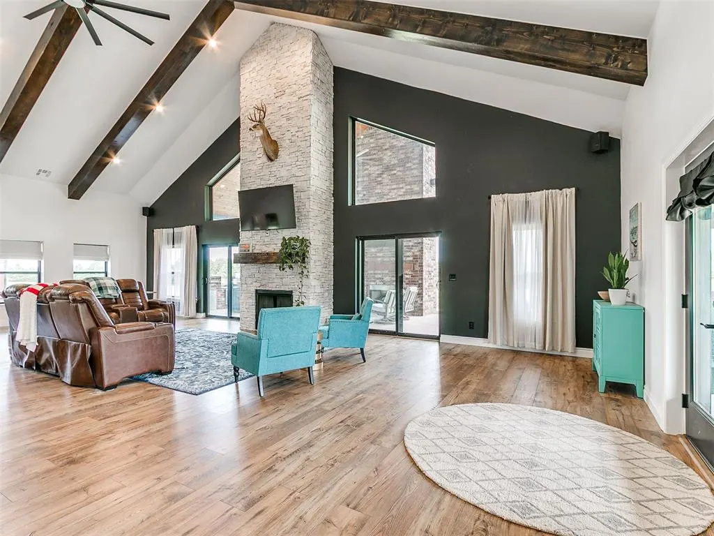 Photo 10 — 641 Highland Hills Drive, Edmond, OK 73034