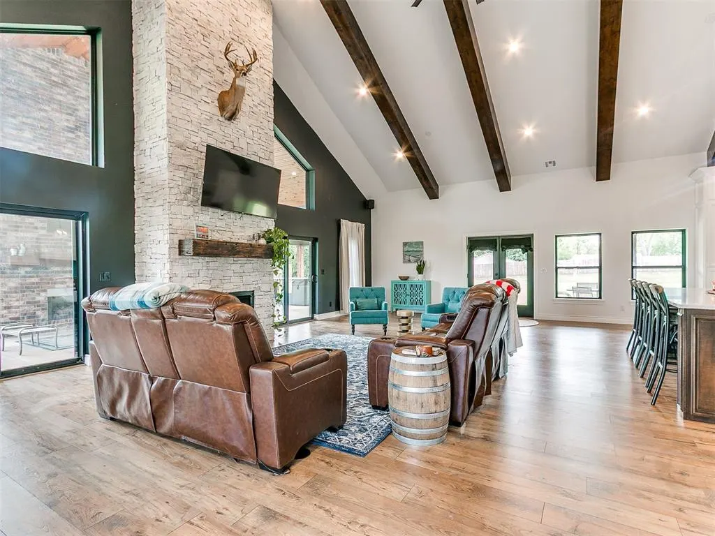 Photo 11 — 641 Highland Hills Drive, Edmond, OK 73034