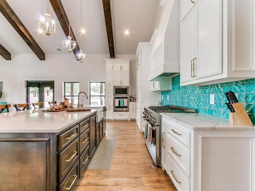 Photo 14 — 641 Highland Hills Drive, Edmond, OK 73034