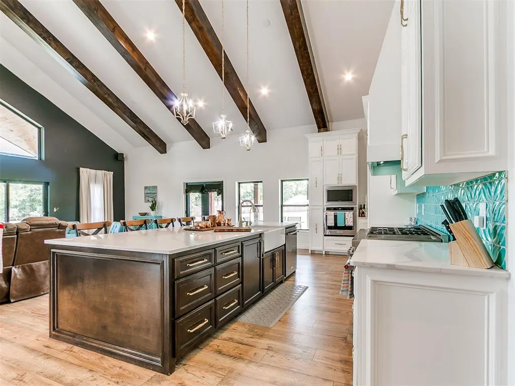 Photo 15 — 641 Highland Hills Drive, Edmond, OK 73034