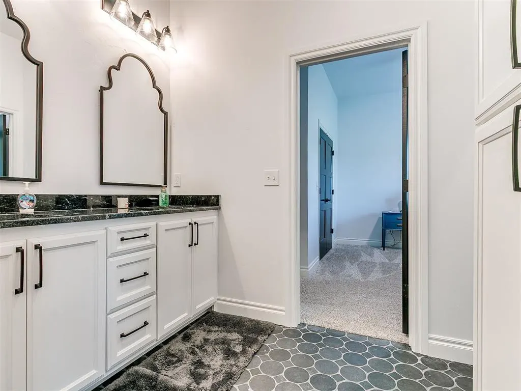 Photo 31 — 641 Highland Hills Drive, Edmond, OK 73034