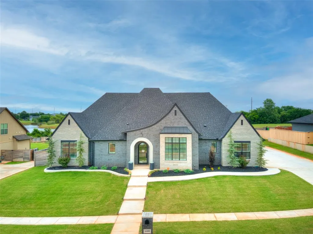 Front exterior — 4400 Rustic Trail, Moore, OK 73160
