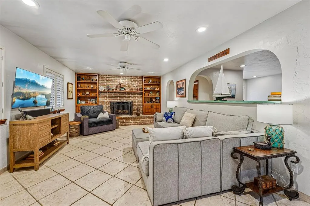 Photo 19 — 13813 NE 8th Street, Choctaw, OK 73020