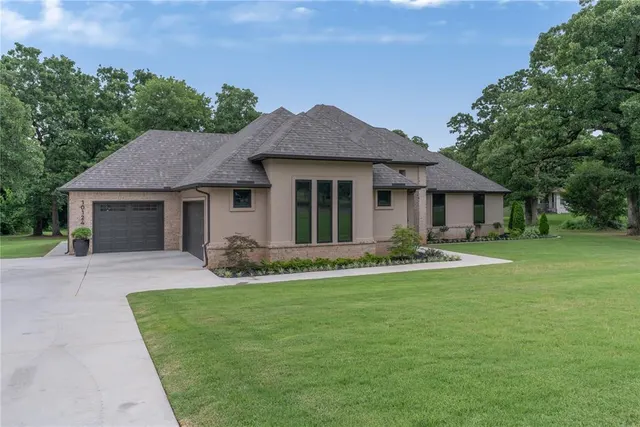 Photo 4 — 10124 NE 4th Street, Oklahoma City, OK 73130