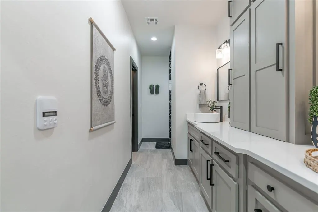 Photo 30 — 10124 NE 4th Street, Oklahoma City, OK 73130