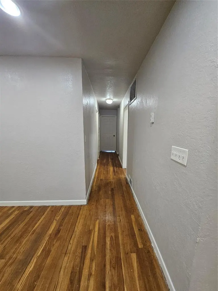 Photo 14 — 106 Cameron Drive, Altus, OK 73521
