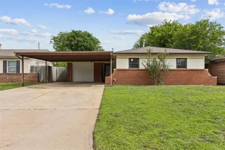 Sold home at 2717 SW 64th Street