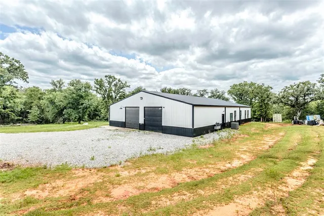 Photo 4 — 14001 Kelly Drive, Noble, OK 73068
