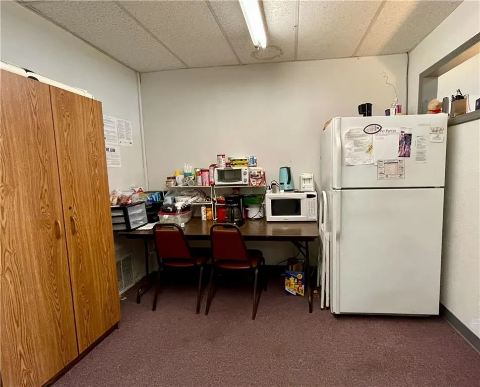 Photo 39 — 914 S 4th Street, Chickasha, OK 73018