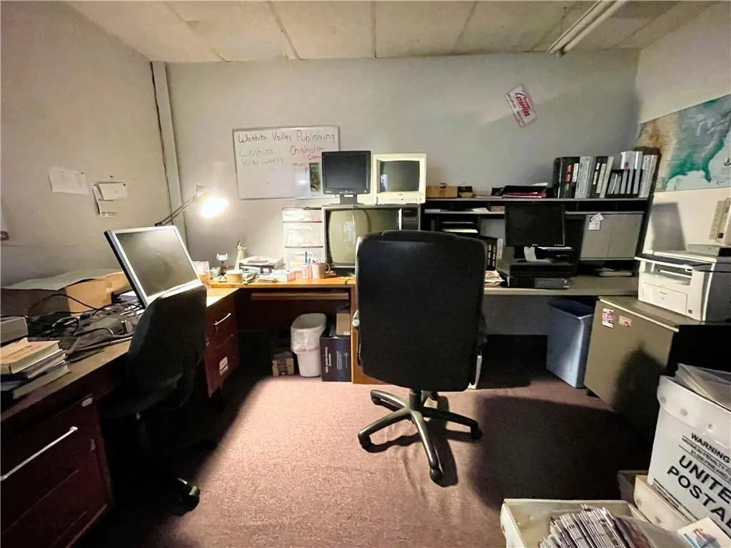 Photo 41 — 914 S 4th Street, Chickasha, OK 73018