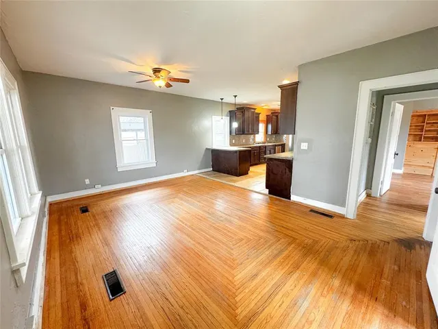Photo 4 — 504 N Walnut Street, Seiling, OK 73663