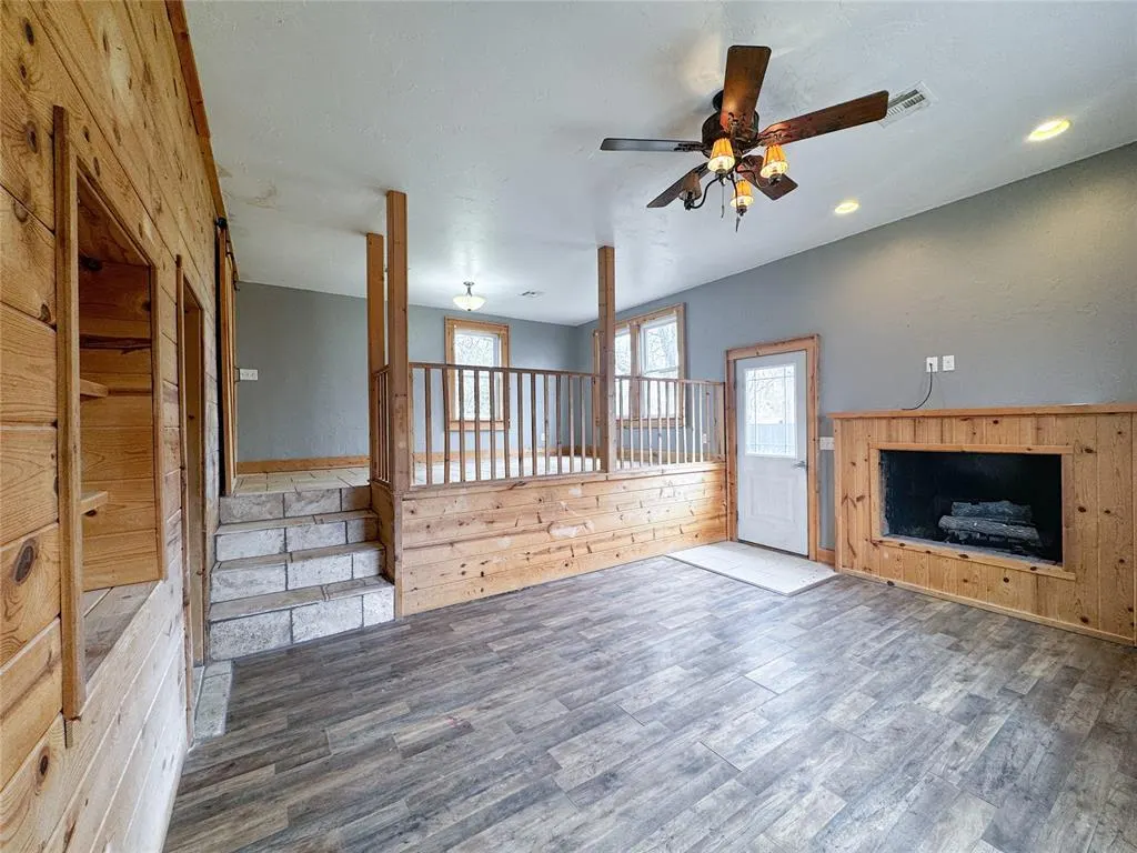 Photo 10 — 504 N Walnut Street, Seiling, OK 73663