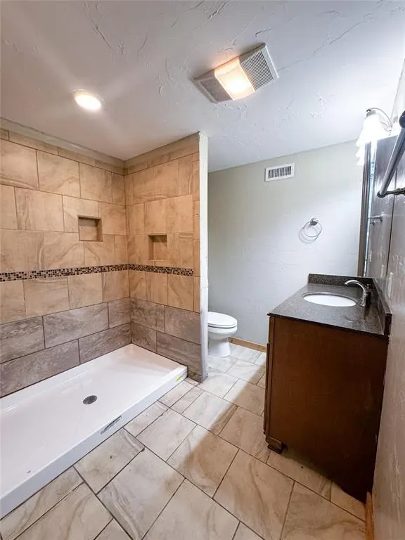 Photo 16 — 504 N Walnut Street, Seiling, OK 73663