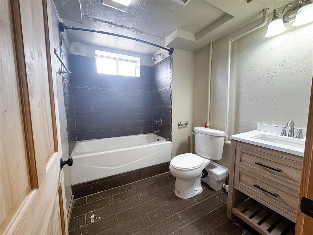 Photo 20 — 504 N Walnut Street, Seiling, OK 73663