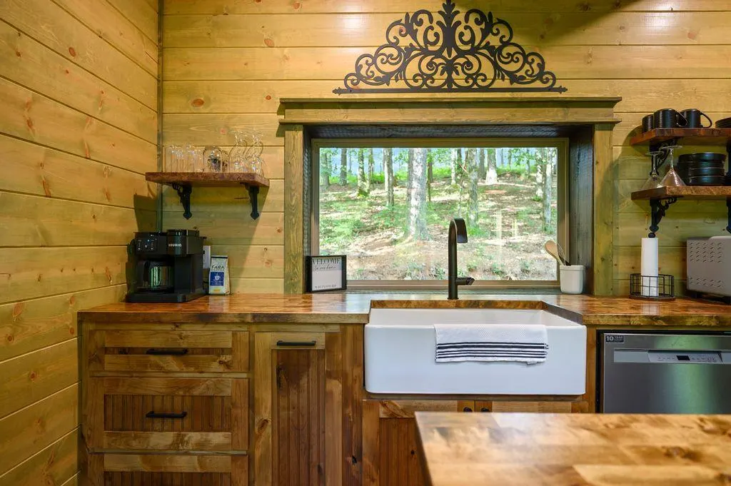 Photo 9 — 122 Sherwood Forest Lane, Broken Bow, OK 74728-7424