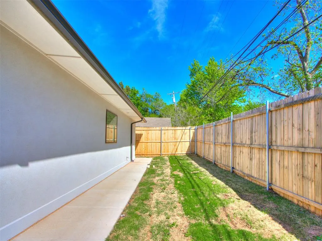 Photo 8 — 812 NW 45th Street, Oklahoma City, OK 73118