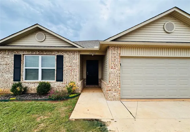 Front exterior — 11516 Ruger Road, Yukon, OK 73099