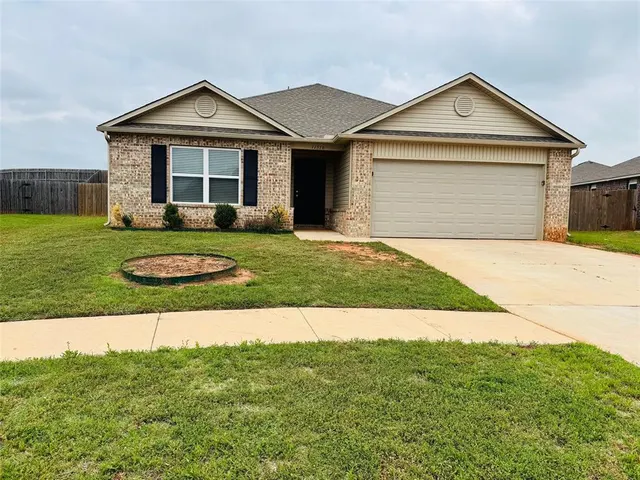 Photo 2 — 11516 Ruger Road, Yukon, OK 73099