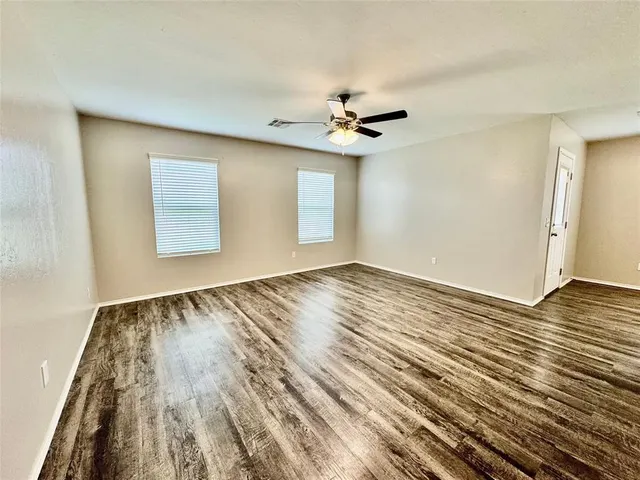 Photo 5 — 11516 Ruger Road, Yukon, OK 73099