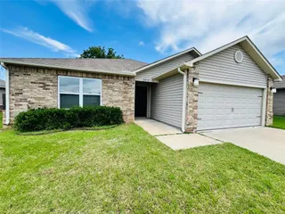 Sold home at 2810 E Pittsburg Street