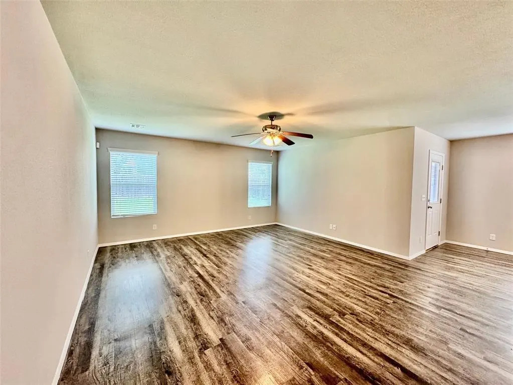 Photo 6 — 2810 E Pittsburg Street, Broken Arrow, OK 74014