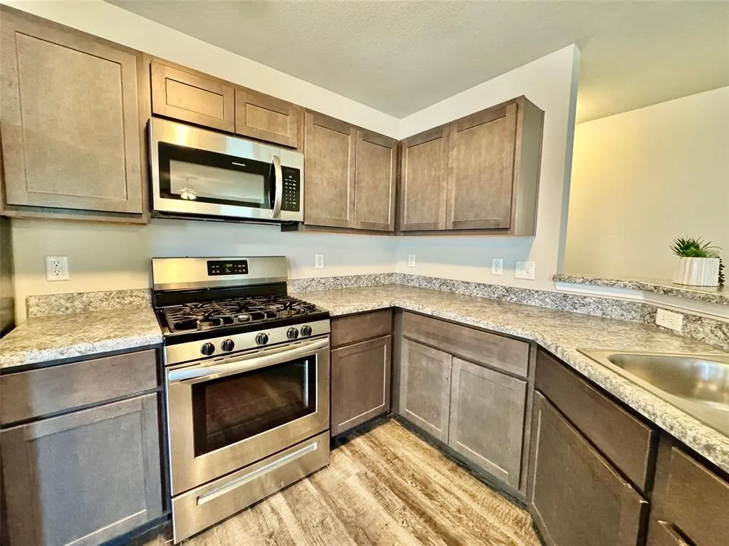Photo 13 — 2810 E Pittsburg Street, Broken Arrow, OK 74014