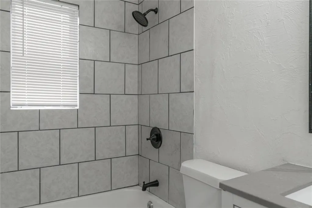 Photo 18 — 208 W Fairchild Drive, Oklahoma City, OK 73110
