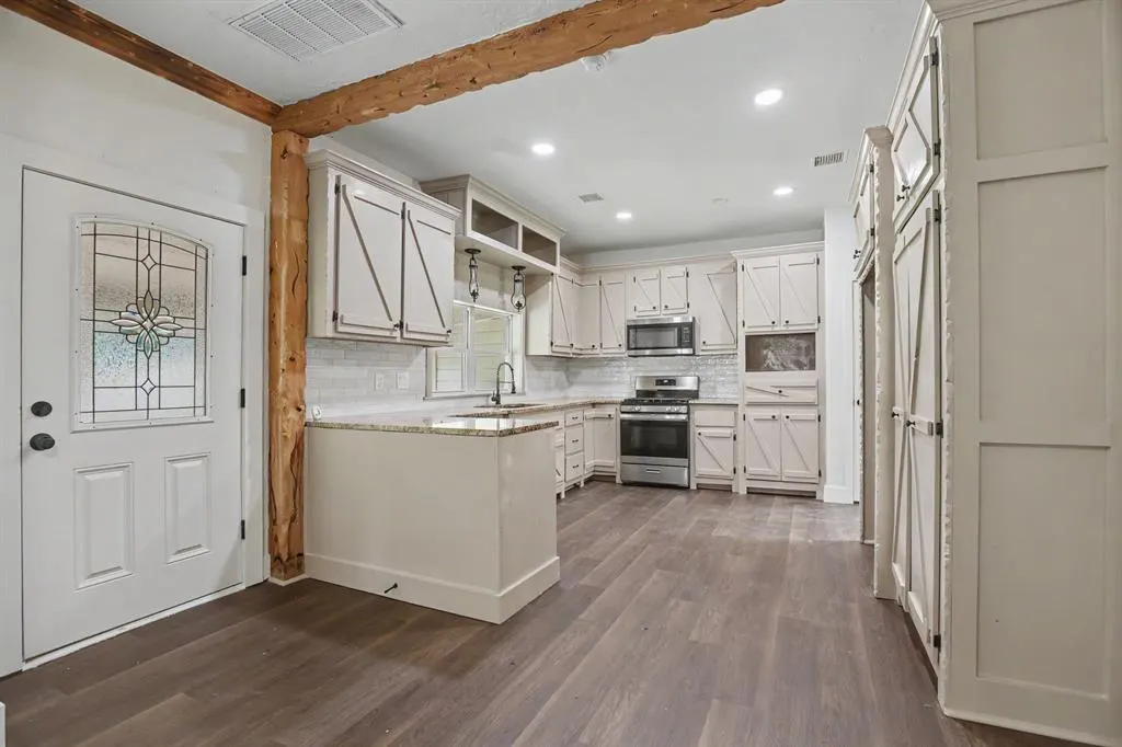 Photo 6 — 216 E Beech Street, Lexington, OK 73051