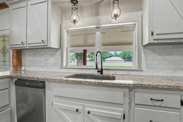 Photo 7 — 216 E Beech Street, Lexington, OK 73051