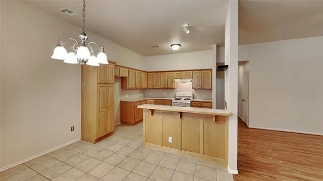 Photo 7 — 21886 Pioneer Circle, Edmond, OK 73012