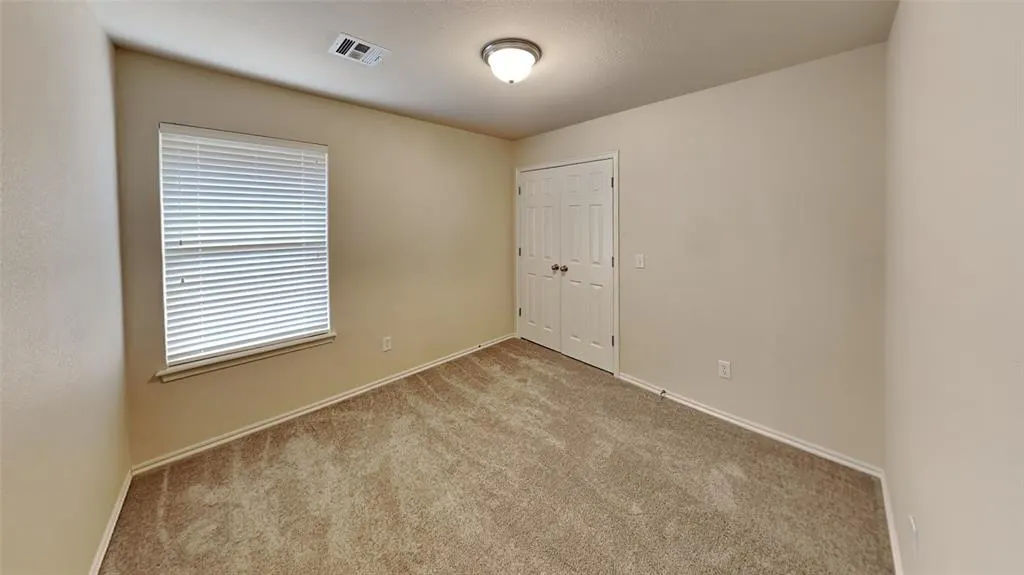 Photo 13 — 21886 Pioneer Circle, Edmond, OK 73012