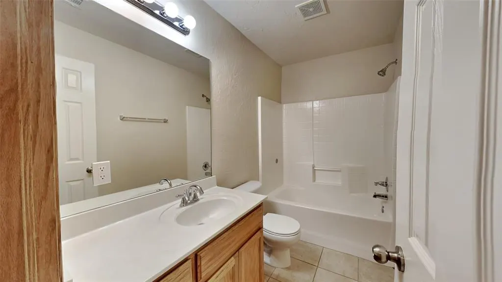 Photo 14 — 21886 Pioneer Circle, Edmond, OK 73012