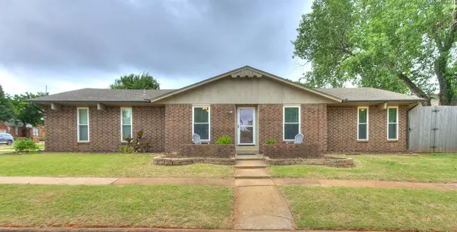 Front exterior — 1019 N Blackwelder Avenue, Edmond, OK 73034