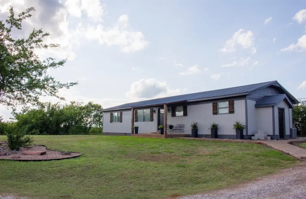 Front exterior — 43310 E Turkey Hill Road, Asher, OK 74826