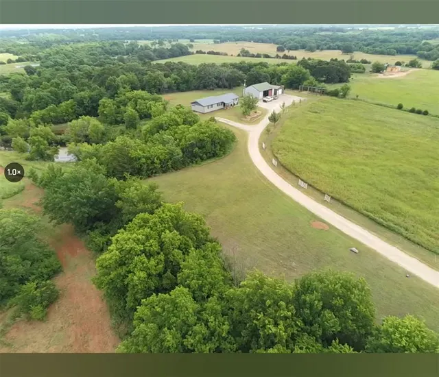 Photo 3 — 43310 E Turkey Hill Road, Asher, OK 74826