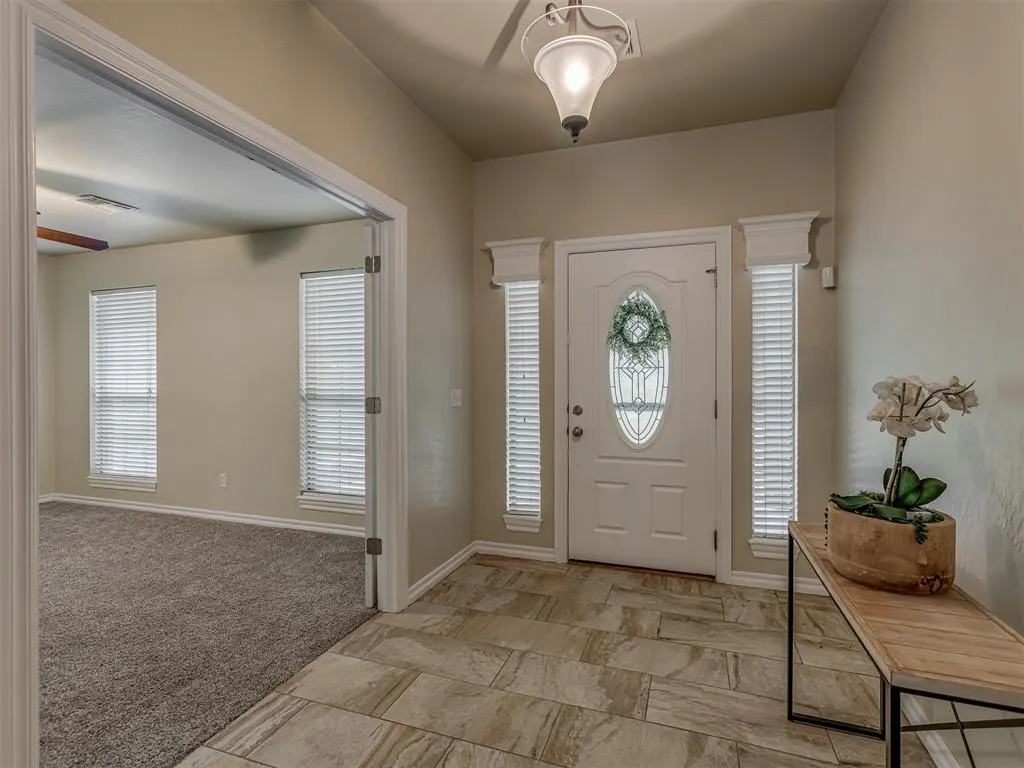 Photo 6 — 10461 Ridgeview Drive, Edmond, OK 73034