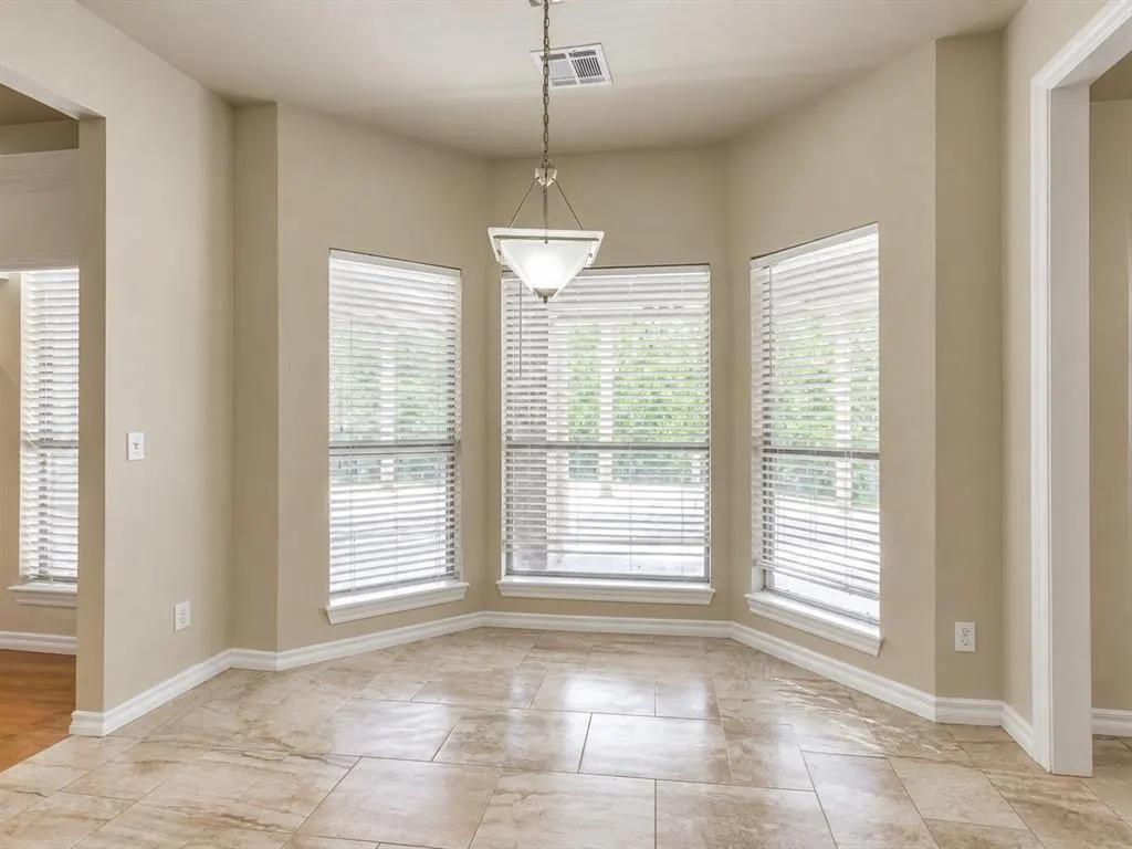 Photo 11 — 10461 Ridgeview Drive, Edmond, OK 73034