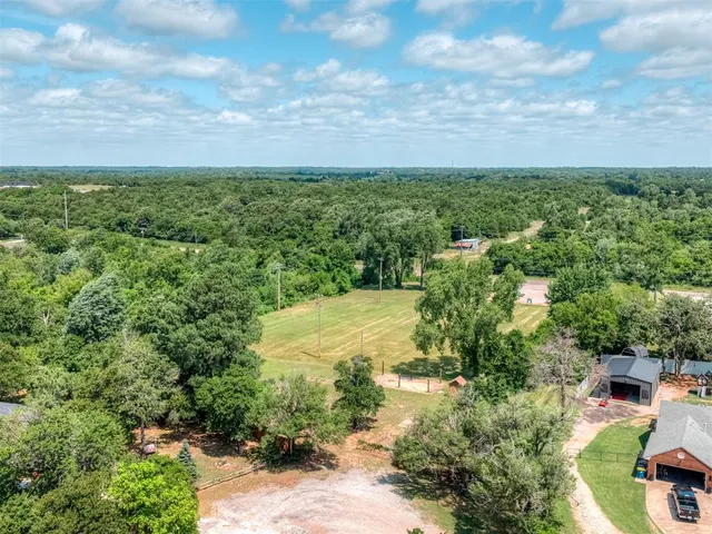 Photo 3 — 13500 NE 10th Street, Choctaw, OK 73020