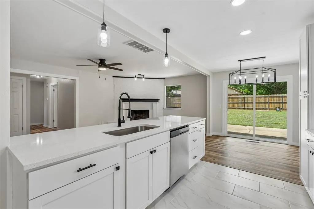 Photo 23 — 803 Hawthorne Lane, Edmond, OK 73003